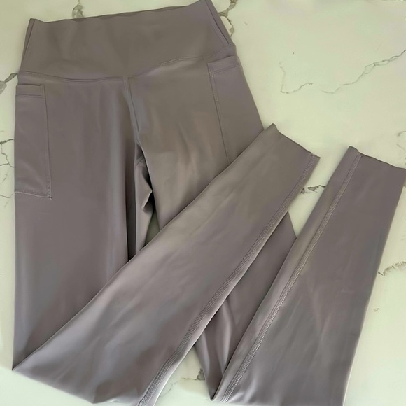 Victoria Secret PINK RELAY LEGGINGS Regular size Small Violet Ashes Lavender - Picture 3 of 12